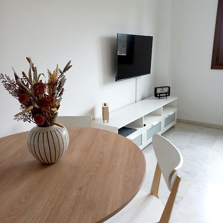 Moderno apartamento en conjunto residencial Bormujos Bagian luar foto