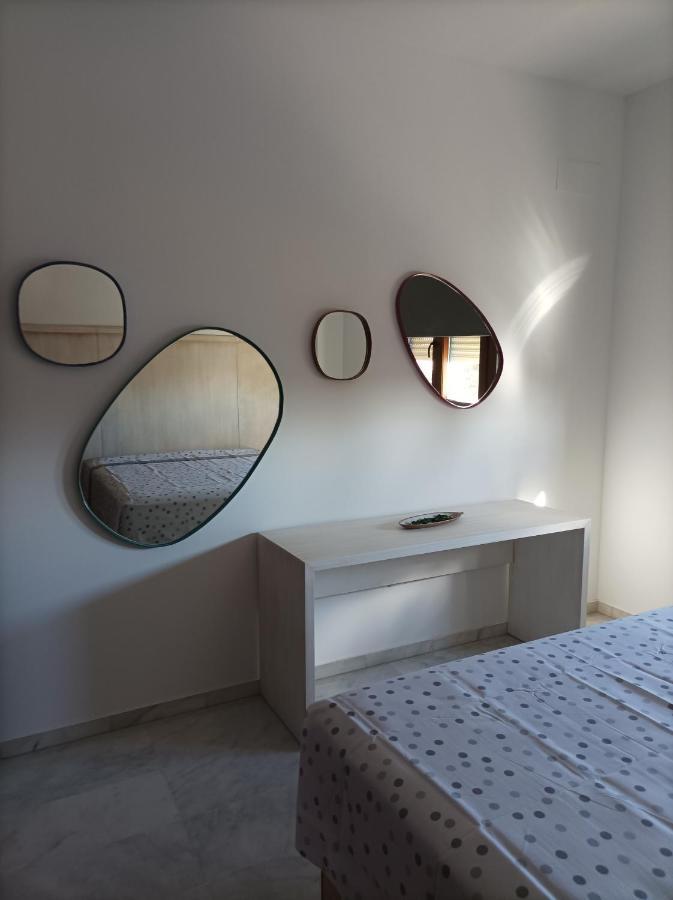 Moderno apartamento en conjunto residencial Bormujos Bagian luar foto